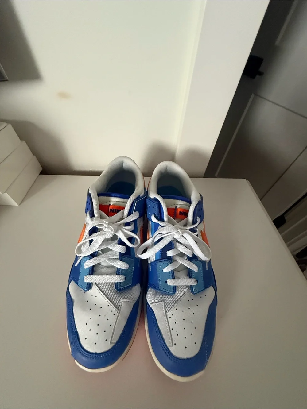 Nike youth low